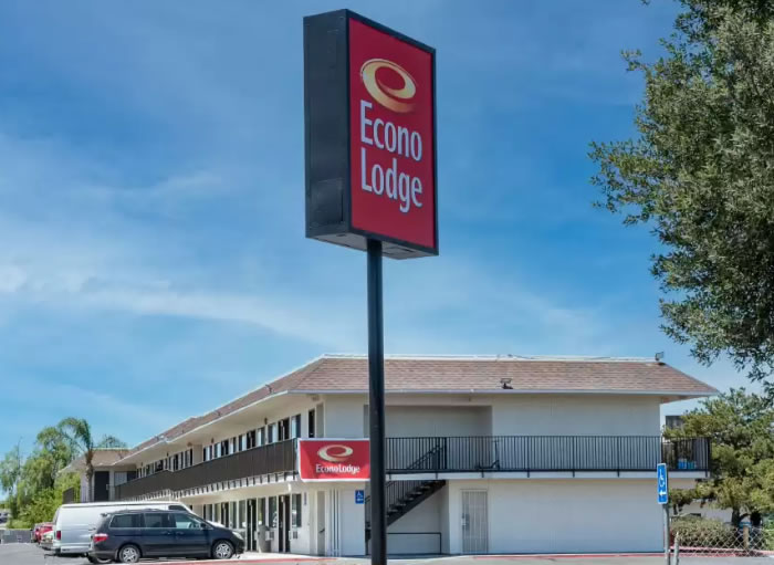 econo lodge stockton